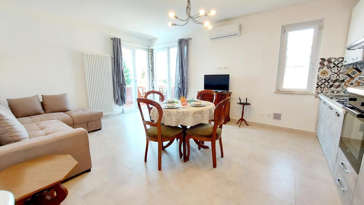 ברדולינו Narcisa View Lake&Pool Apartment מראה חיצוני תמונה