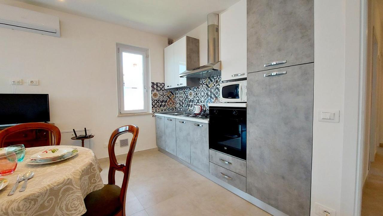ברדולינו Narcisa View Lake&Pool Apartment מראה חיצוני תמונה