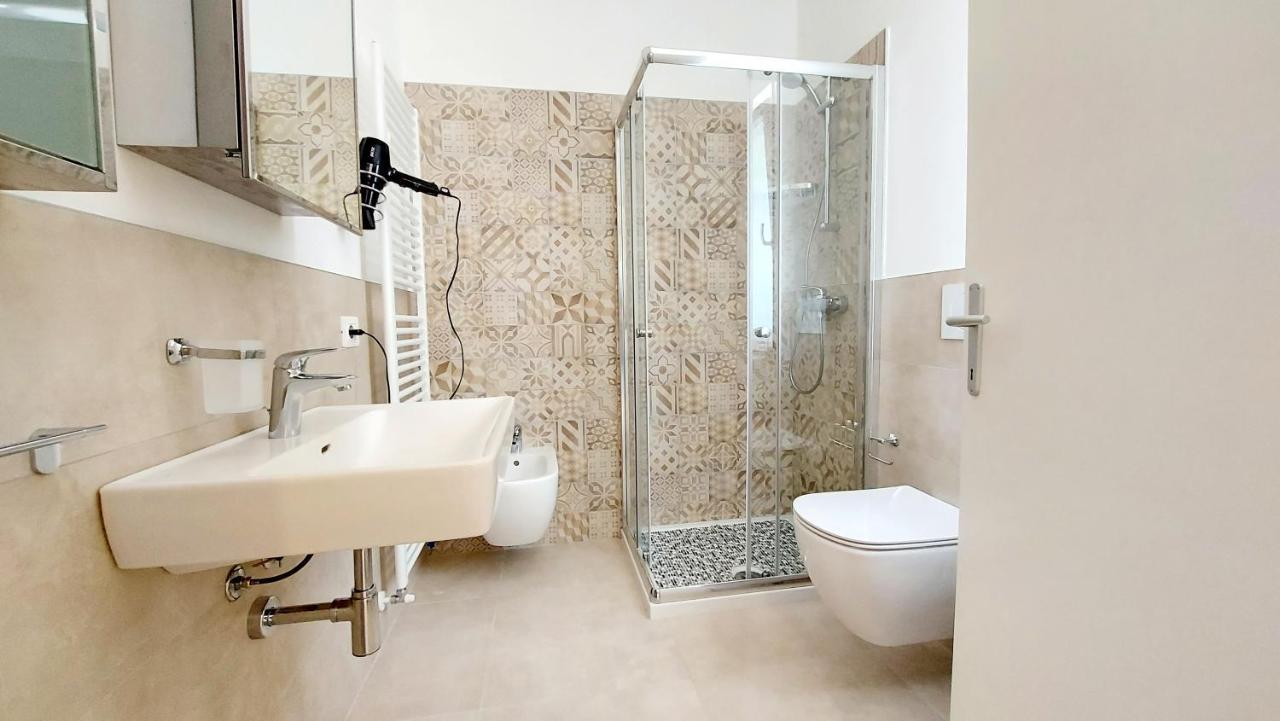 ברדולינו Narcisa View Lake&Pool Apartment מראה חיצוני תמונה